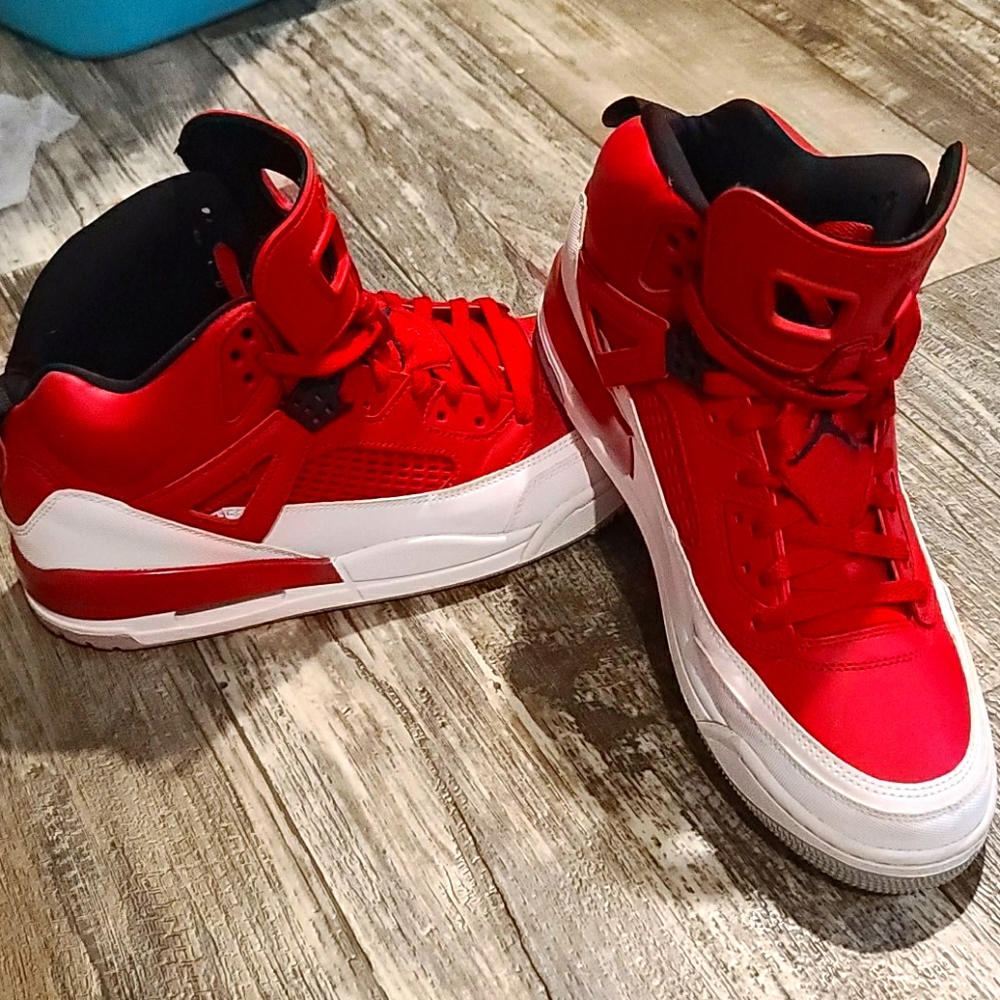 Men's Jordan's